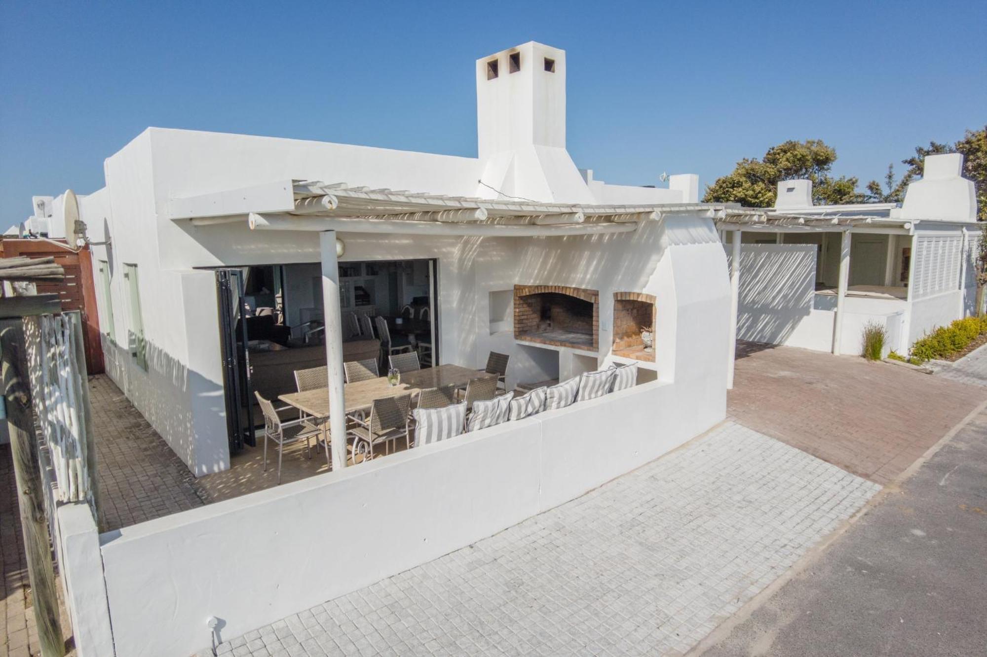 Over The Moon Paternoster Exteriér fotografie